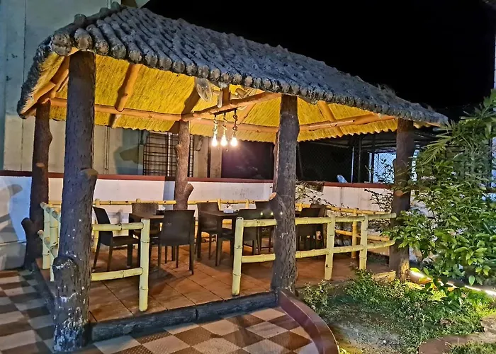 Nilgiri Villa With Swimming Pool